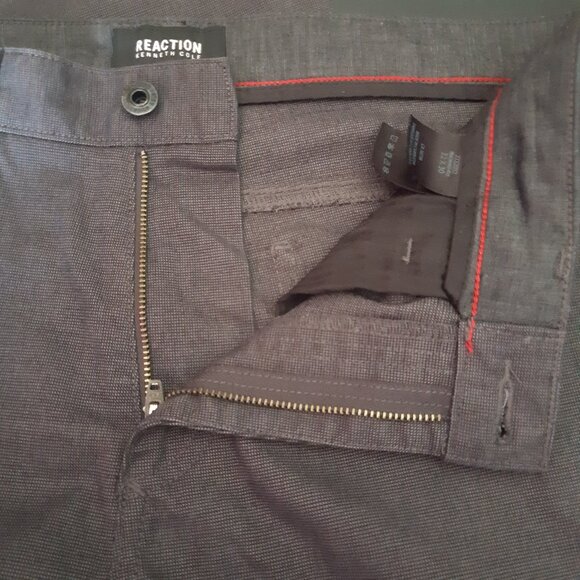 Kenneth Cole Reaction 32x30 Men's Casual Jean Style Charcoal Grey Pants - Picture 1 of 14